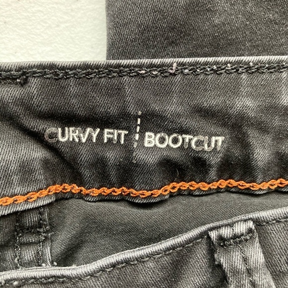 Lee Modern Series Curvy Fit Bootcut - Picture 9 of 9